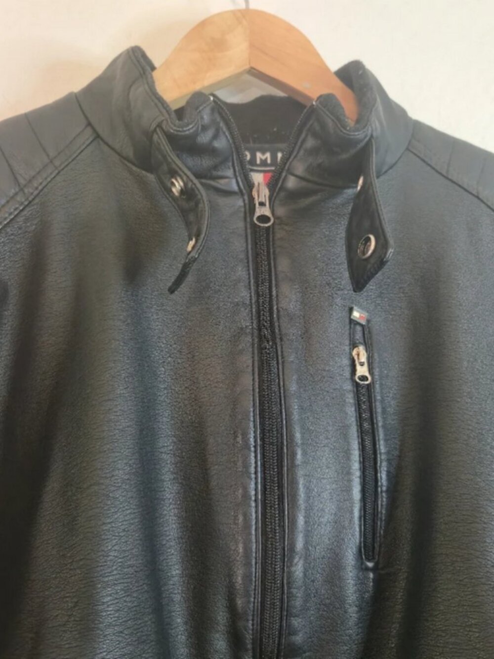 Tommy Hilfiger Black Faux Leather Moto Jacket Men’s Vintage Y2K Style - Picture 5 of 9